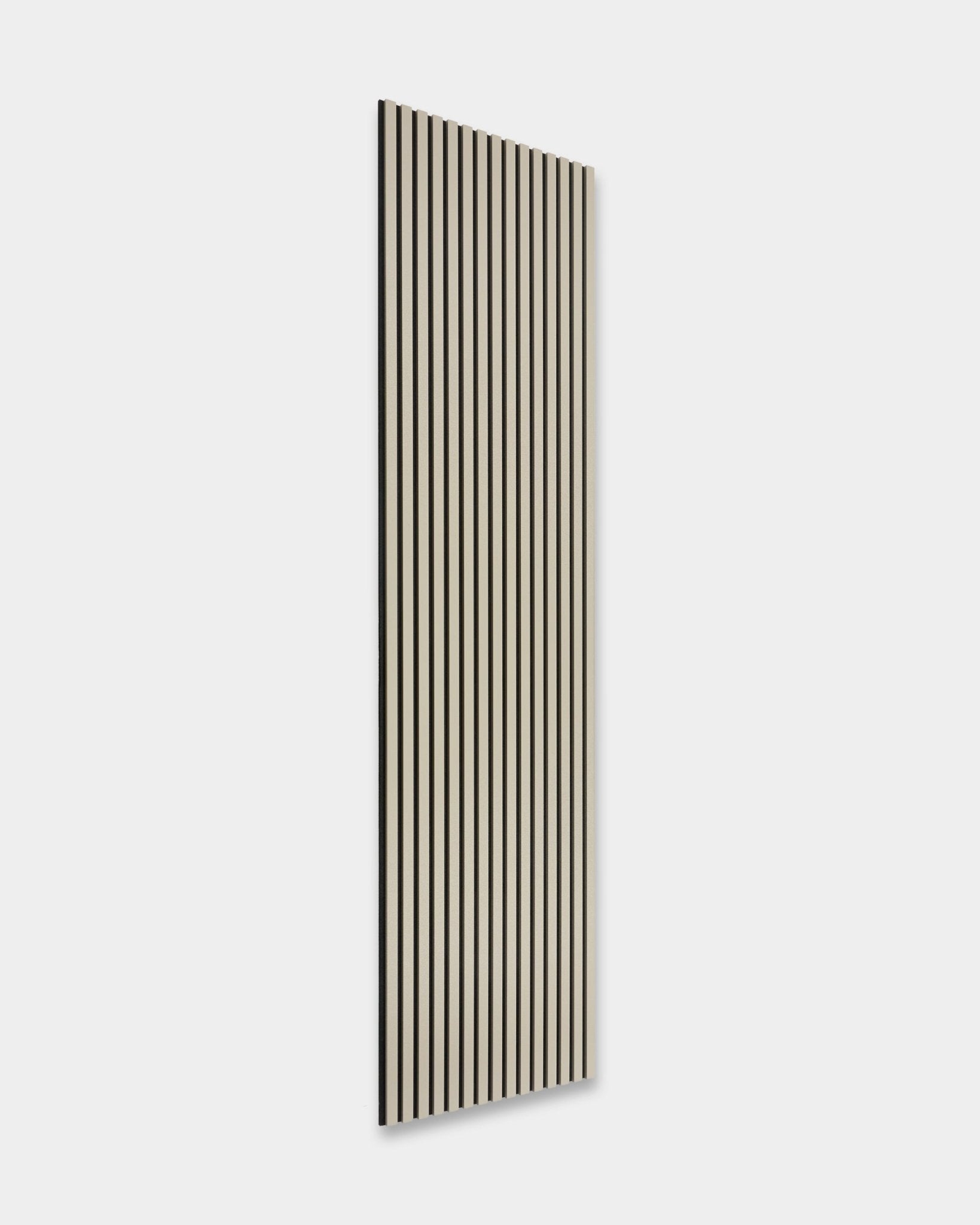 Hue | Akupanel / Stone od WoodUpp: wysoki, prostokątny panel akustyczny z lamelami, vertical black i białe pasy, 240x60 cm, w nordyckim minimalistycznym stylu.