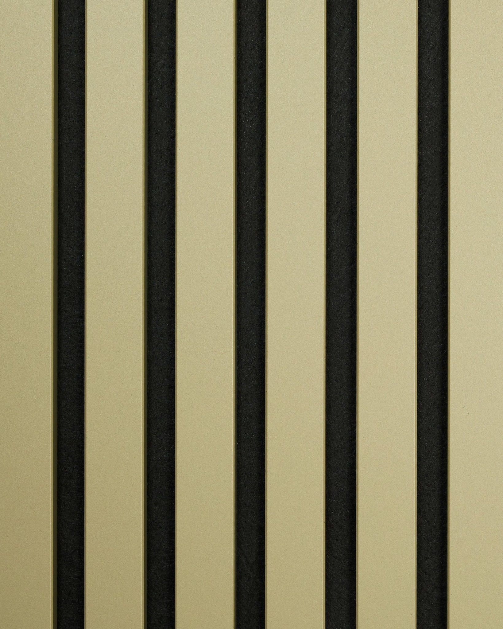 Hue | Próbka / Moss od WoodUpp to minimalistyczny Panel akustyczny z naprzemiennymi pasami vertical beige i black, ułożonymi w powtarzalny wzór.