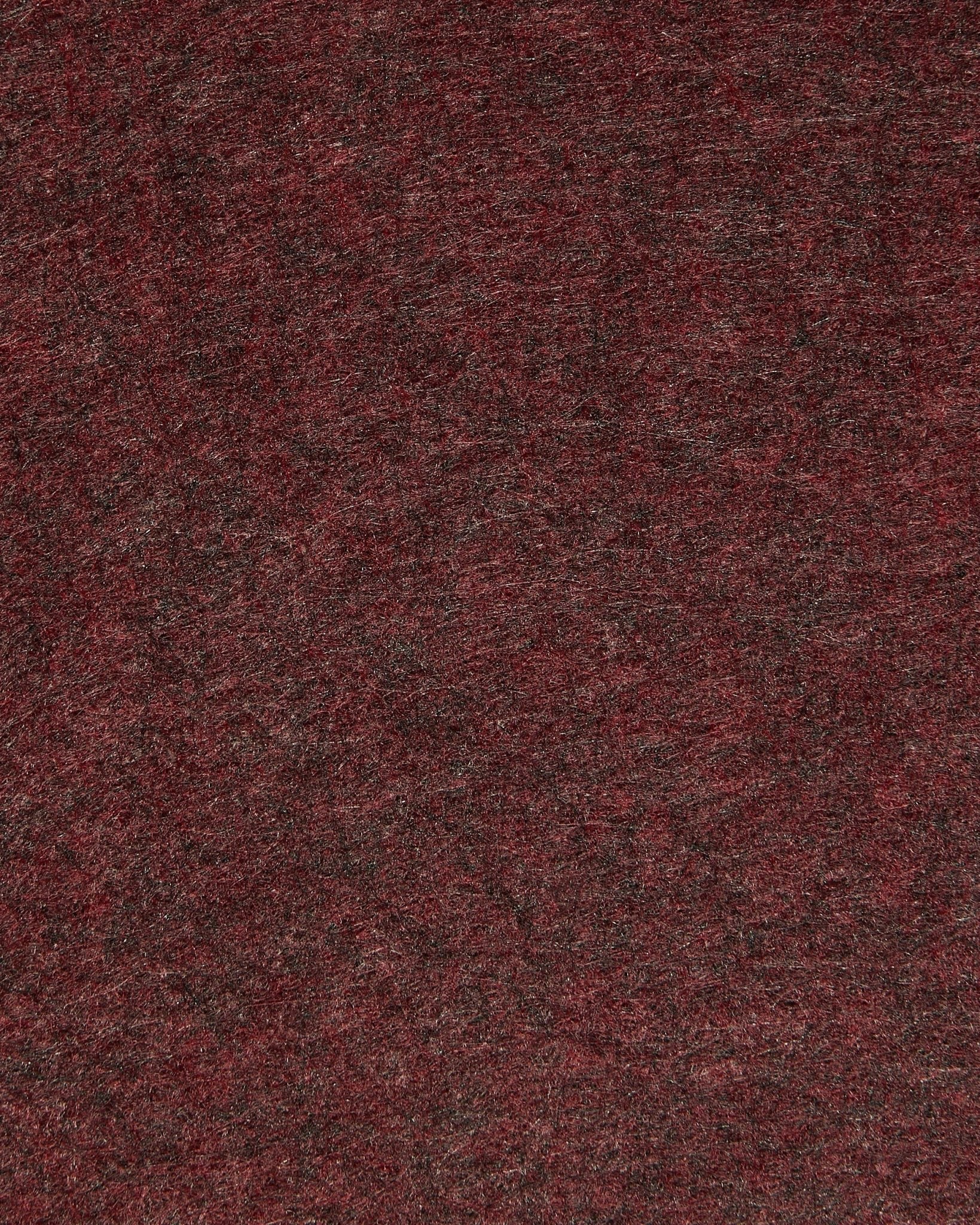 Zbliżenie na WoodUpp Vigg | Felt Box / BM2 w kolorze ox red, podkreślające teksturowany filc akustyczny z subtelnym cieniowaniem i widocznymi włóknami.