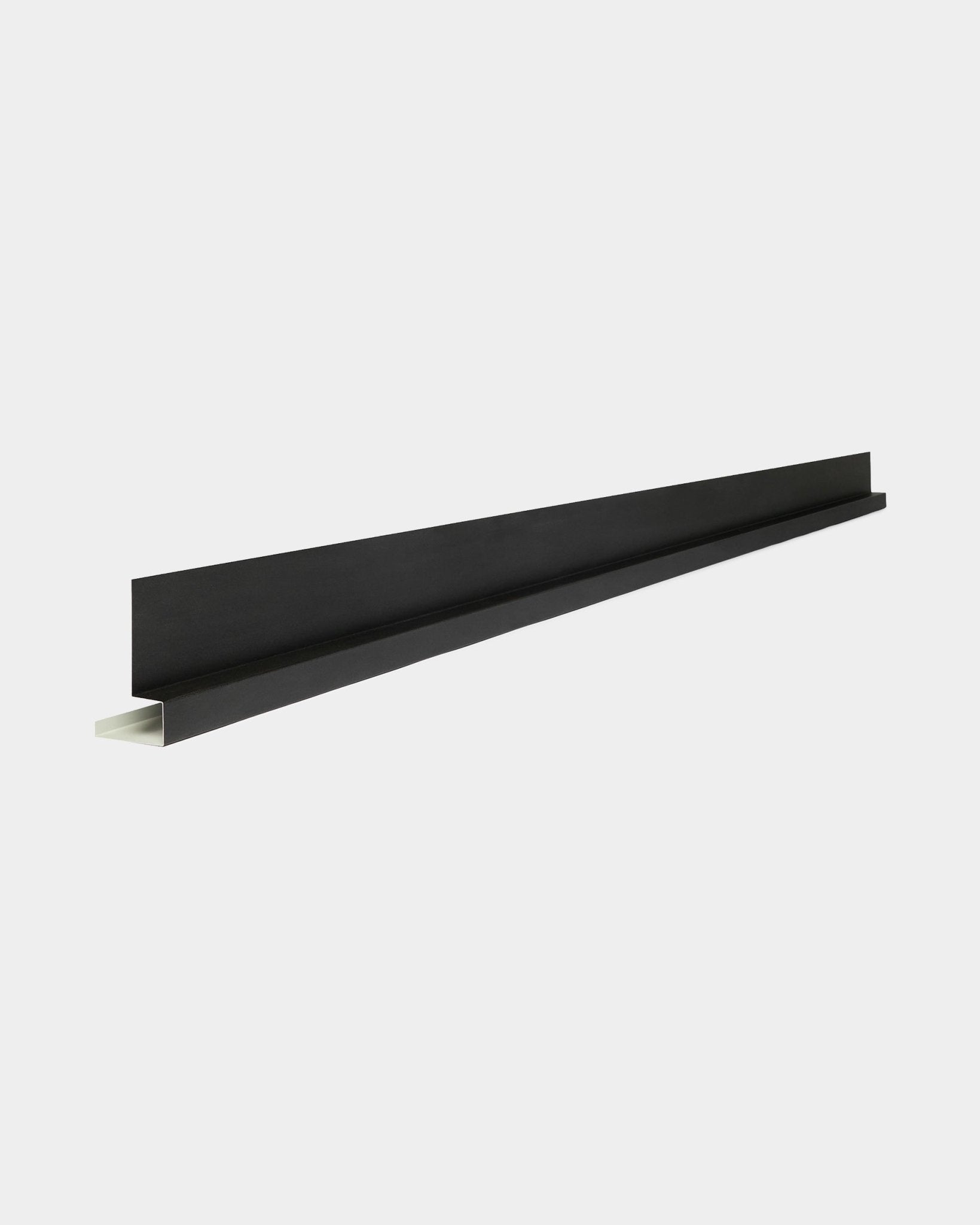 WoodUpp Aluwood End Corner, 240 cm: black matowy aluminiowy profil w kształcie litery L do łączenia lub wykończenia paneli elewacyjnych Aluwood lub paneli akustycznych na każdej powierzchni.